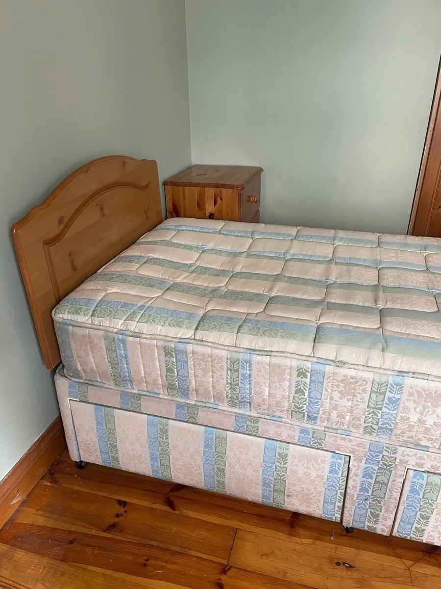 Bed - Image 3