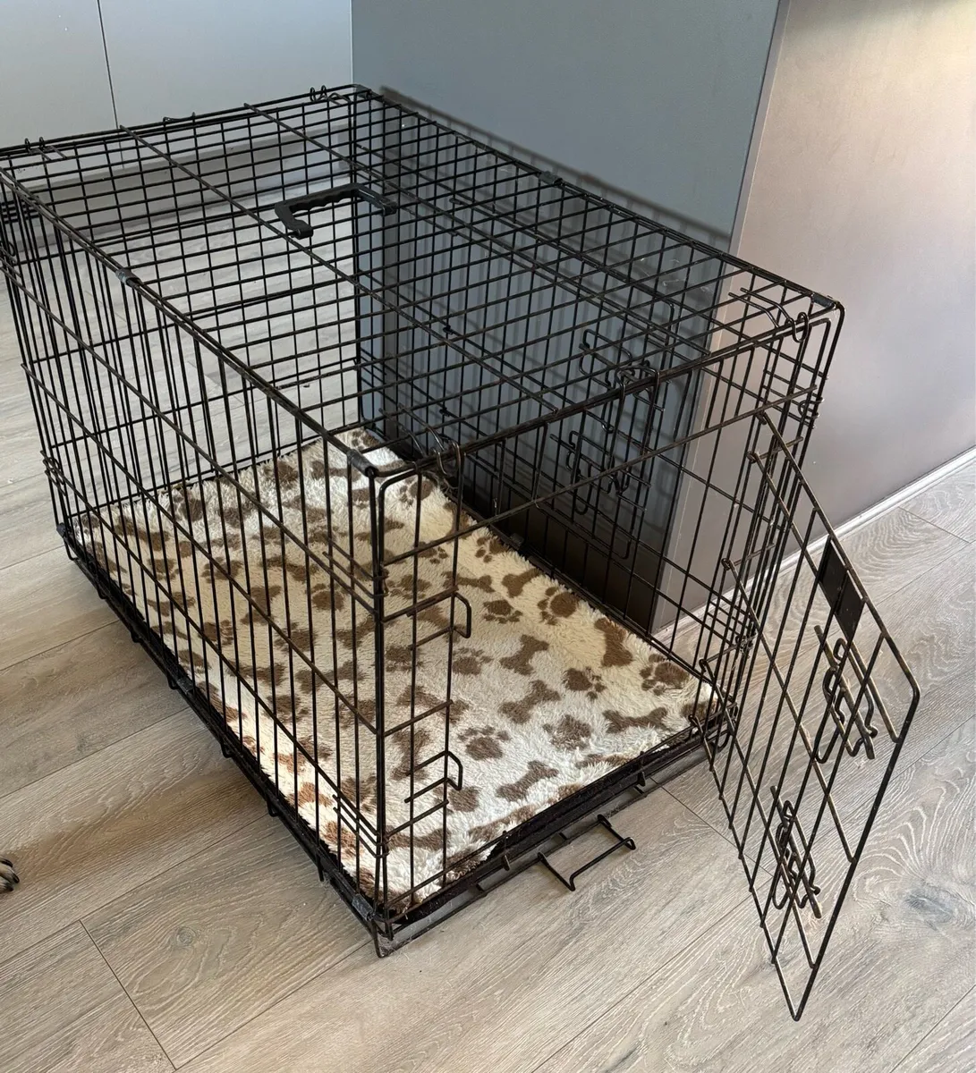Dog crate - Image 1