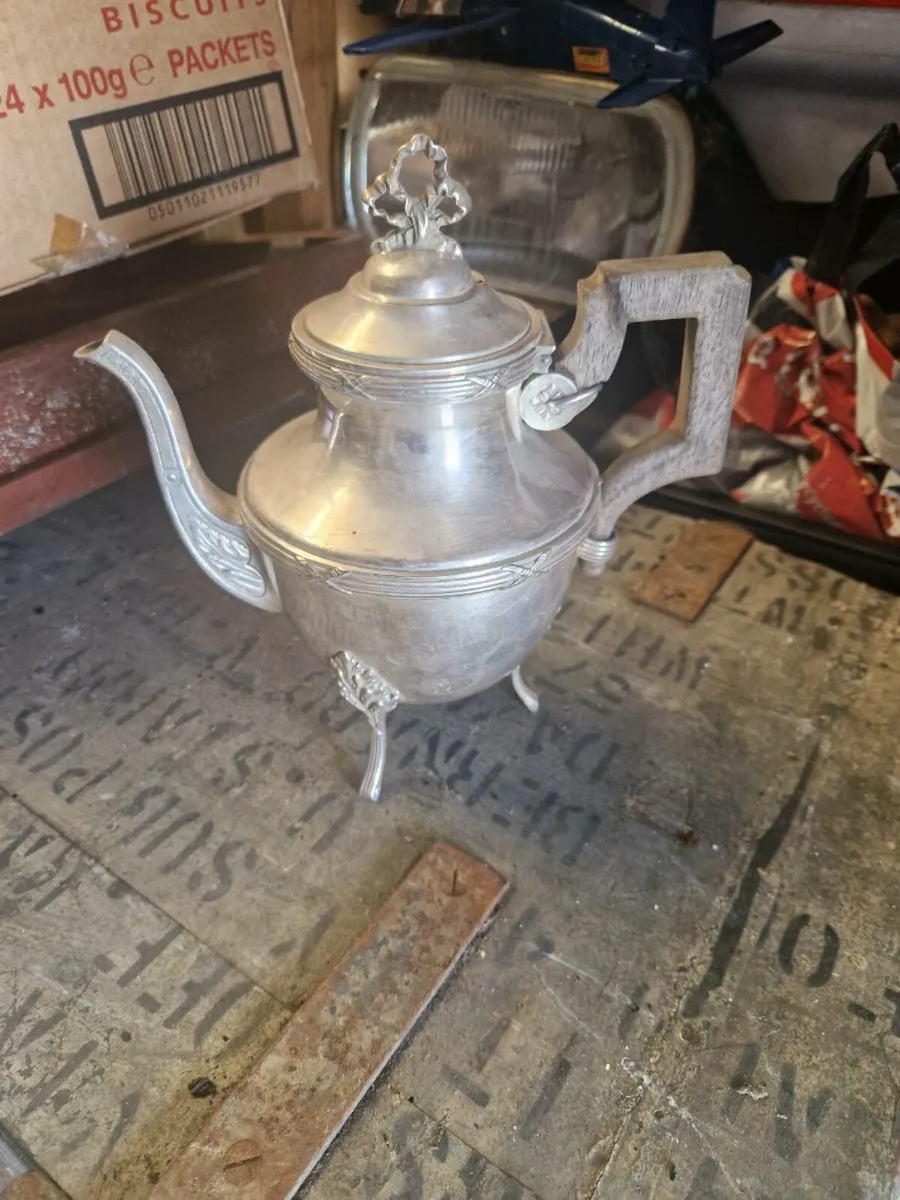 Vintage EPNS Tea Pot - Image 1