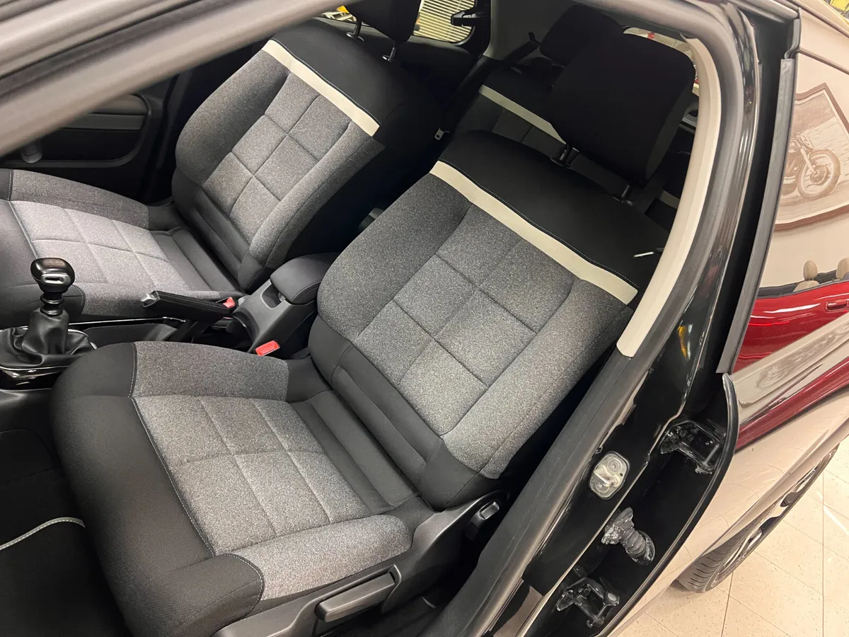 Only 42,000 Kms Rear View Camera As New 2020 Citro - Image 4