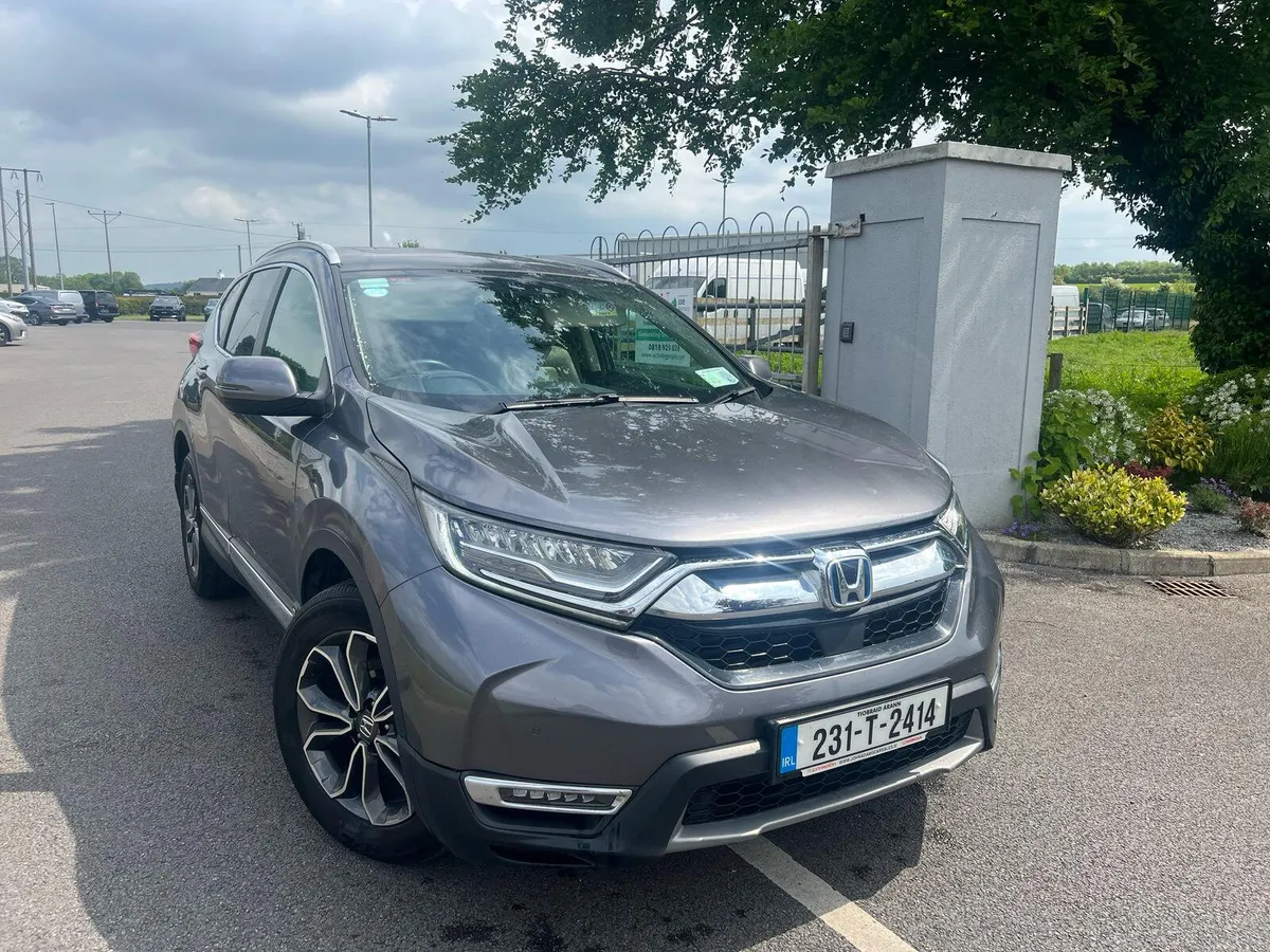 Honda CR-V Executive AWD 2023 - Image 1