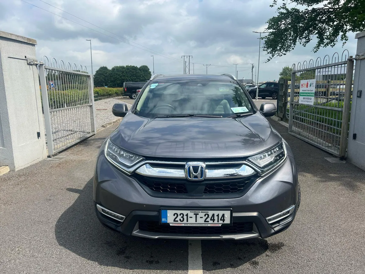 Honda CR-V Executive AWD 2023 - Image 2