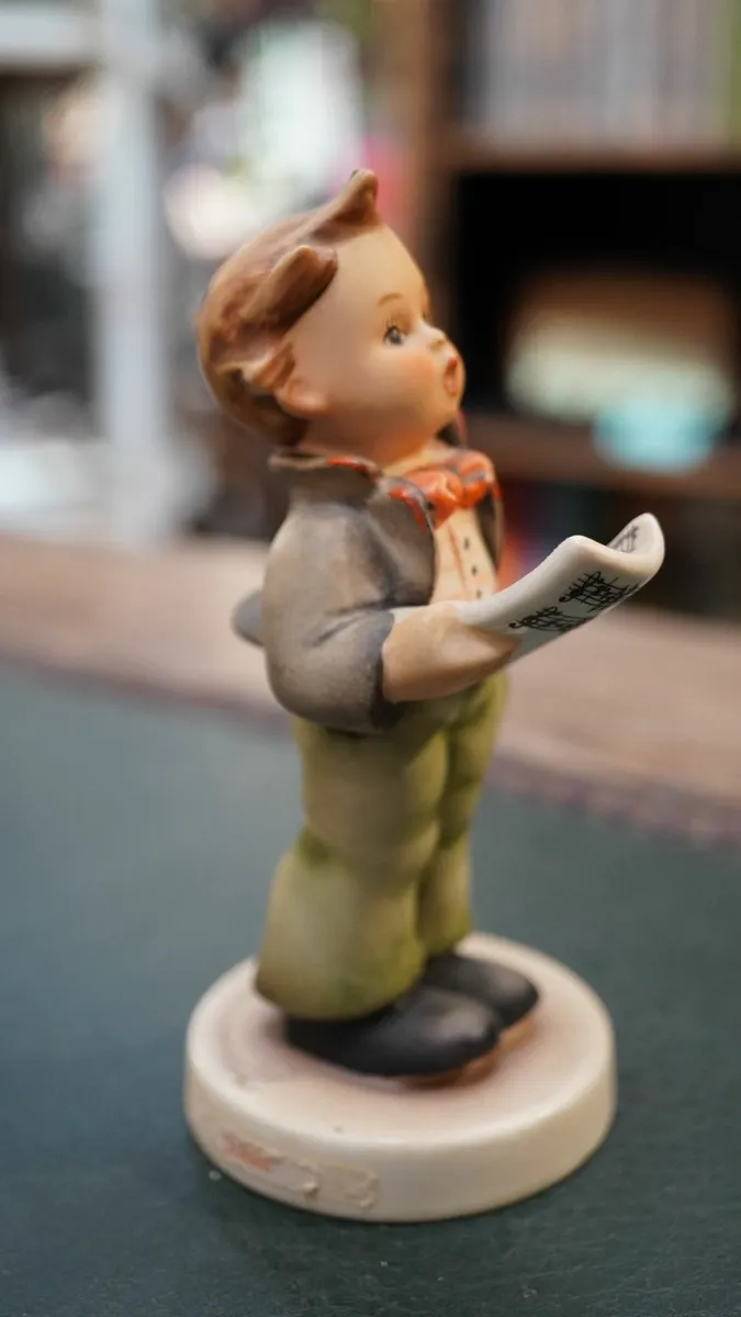 Goebel Hummel Figurine - Soloist - Image 3