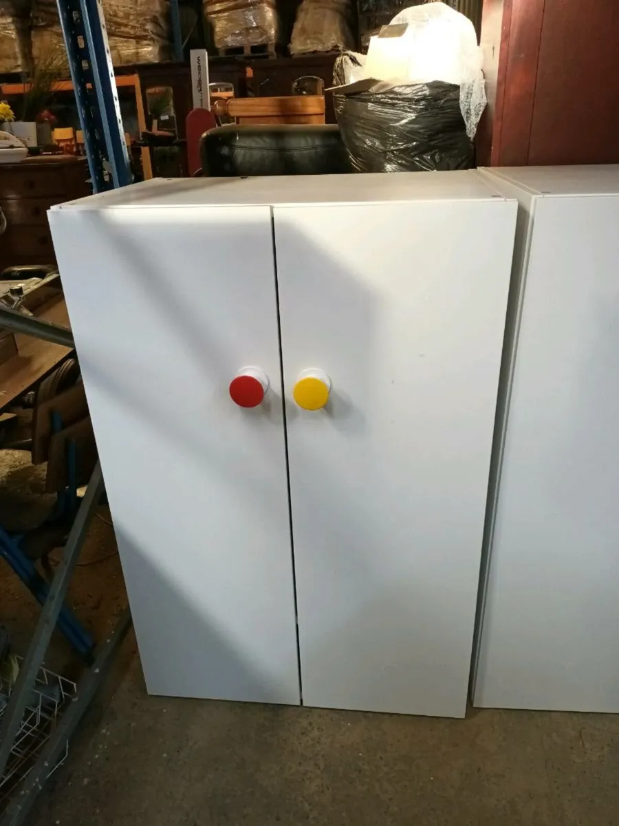 Kids Wardrobe - Image 1
