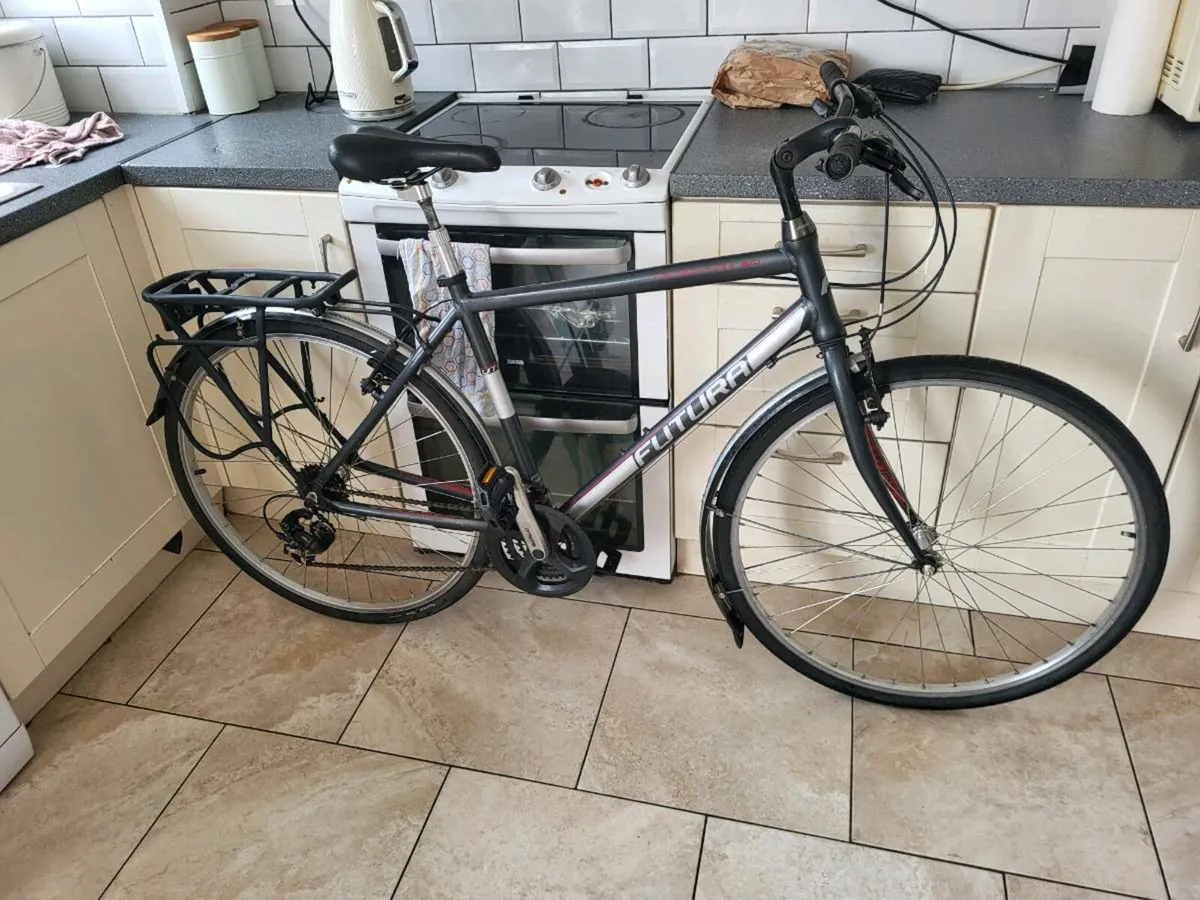 Bike  mens hybrid bike - Image 1