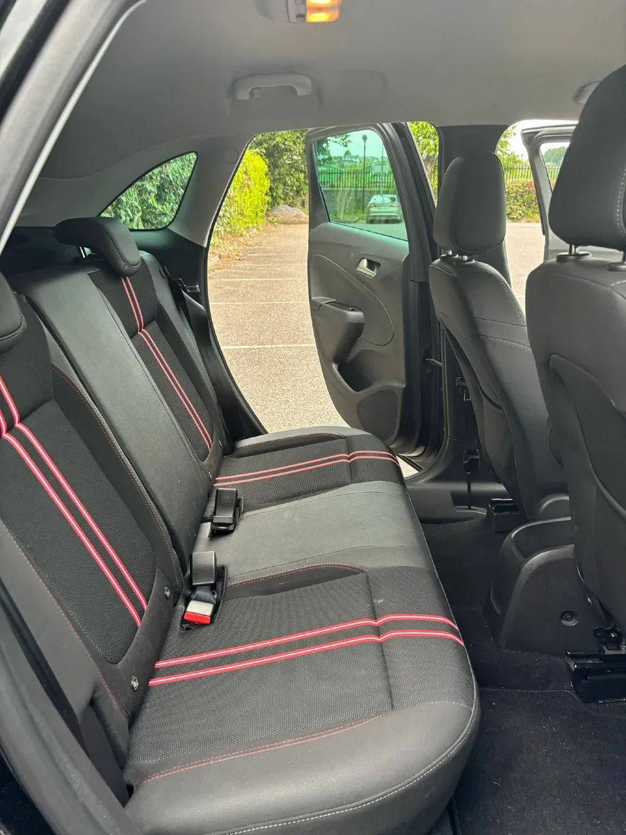 Opel Crossland X 2021 - Image 2