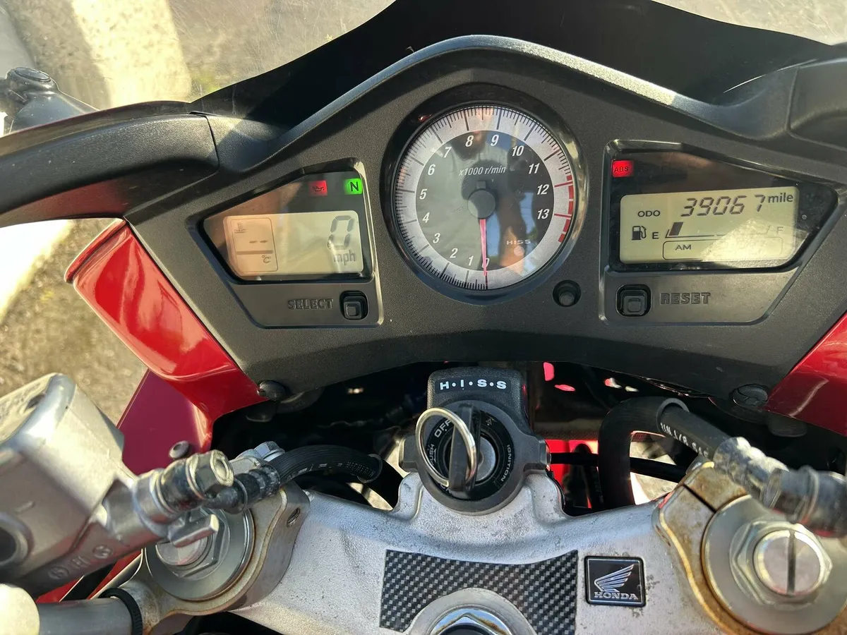 Honda VFR 800 Vtech - Image 4