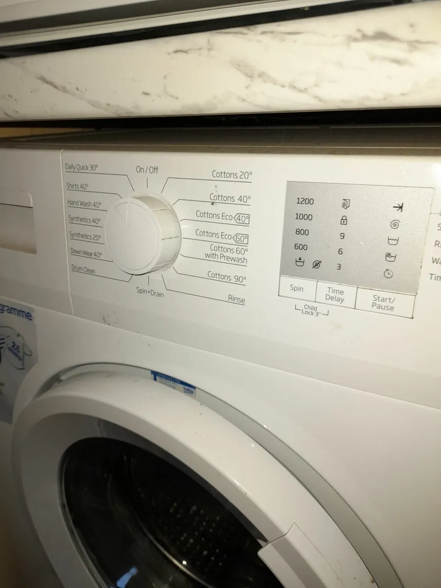 Washing machine - Image 1