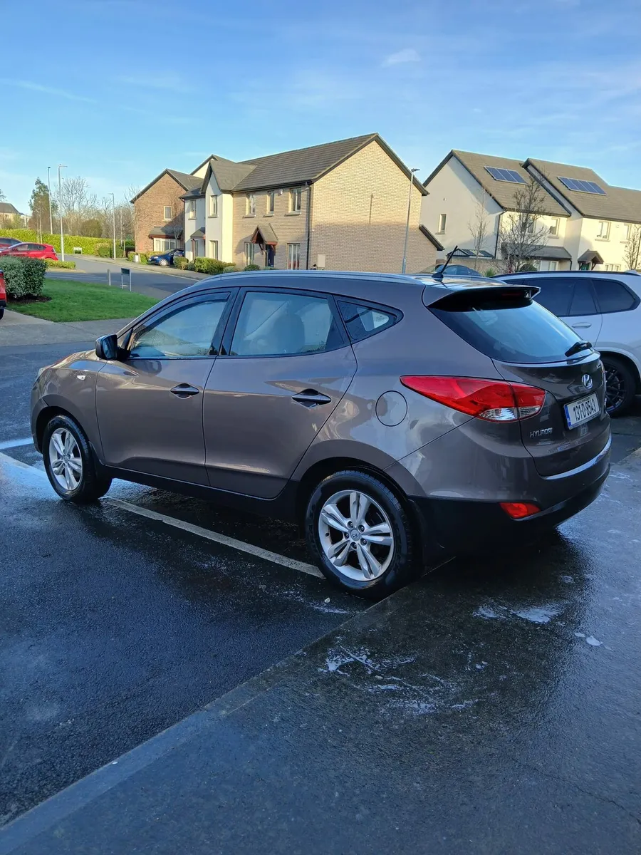 Car - Image 1
