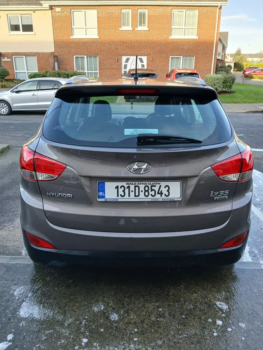 Car - Image 2