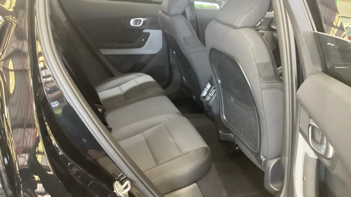 POLESTAR 2 PLUS EV AWD LONG RANGE DUAL MOTOR 78KwH - Image 4