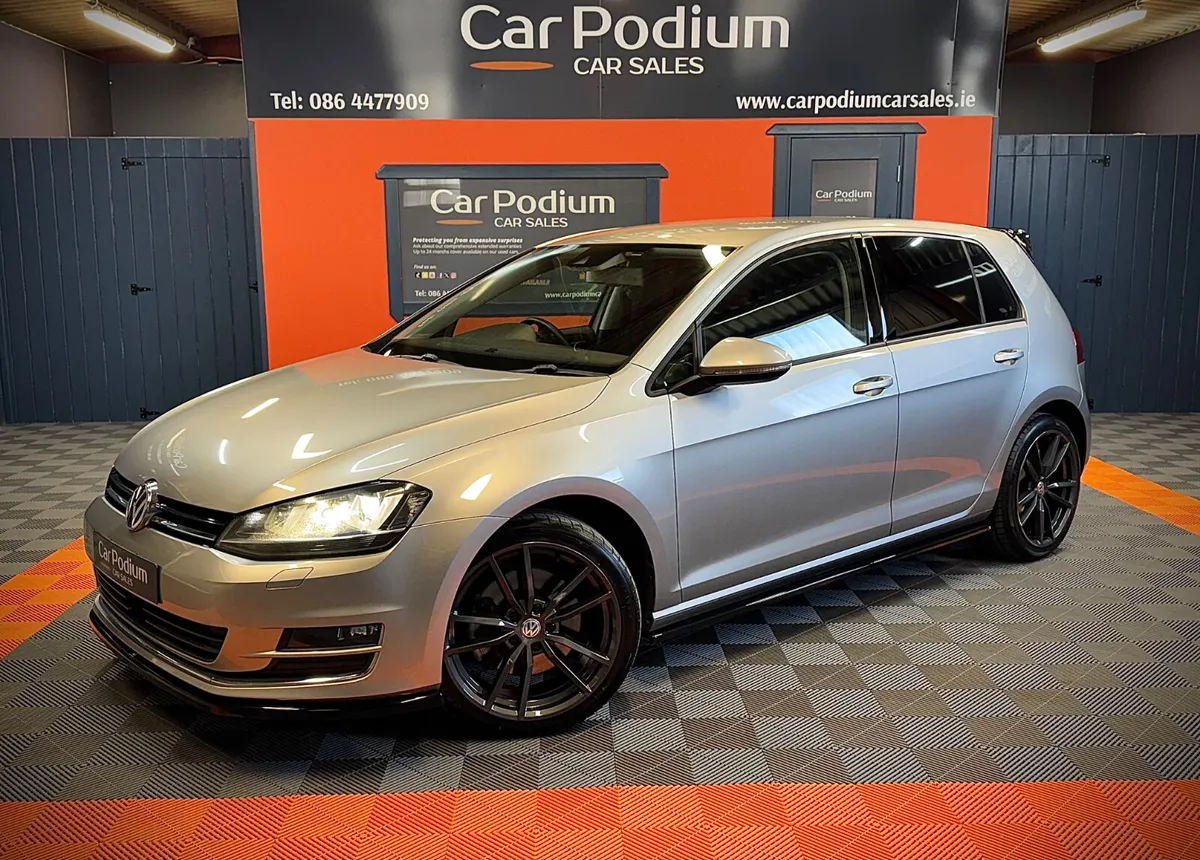 2015 Volkswagen Golf Highline 1.4TSi Auto DSG - Image 1