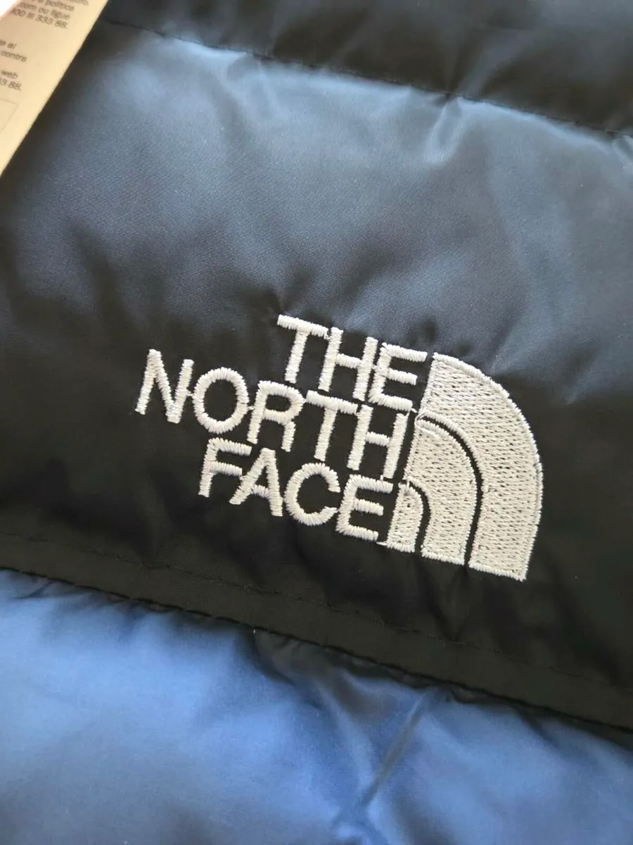 Large, With Tags Mens The North Face Gillet - Image 4