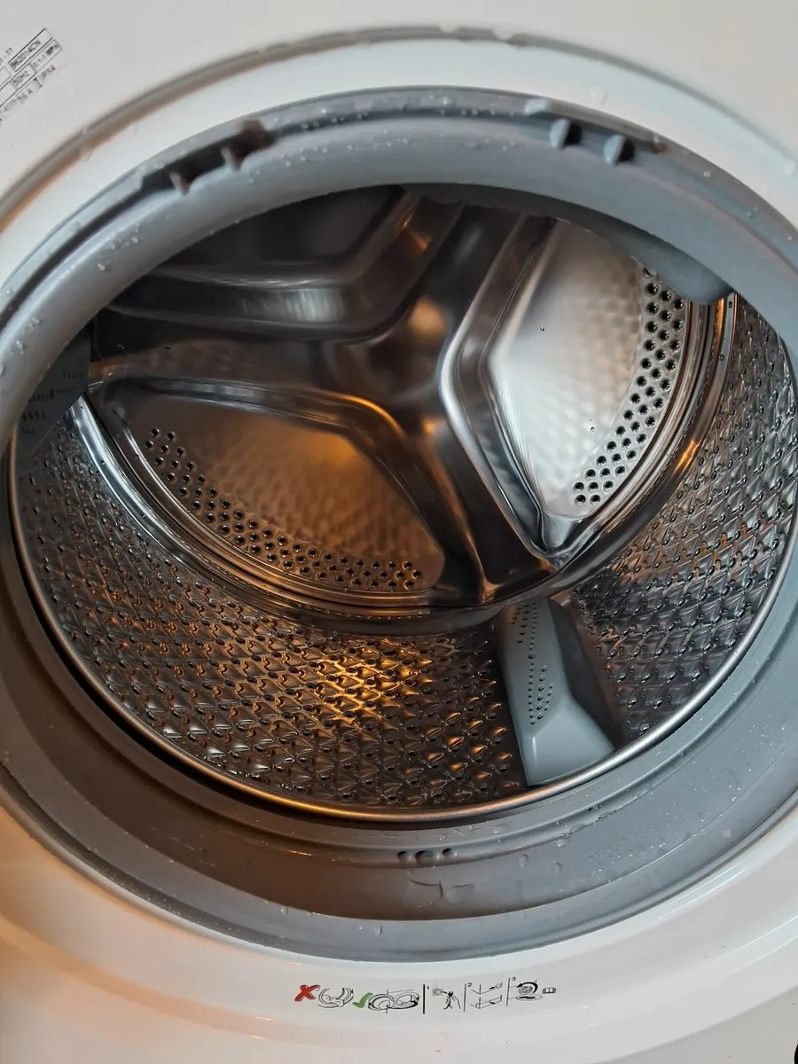 7KG WASH AN DRY WASHI MACHINE FOR SALE - Image 3