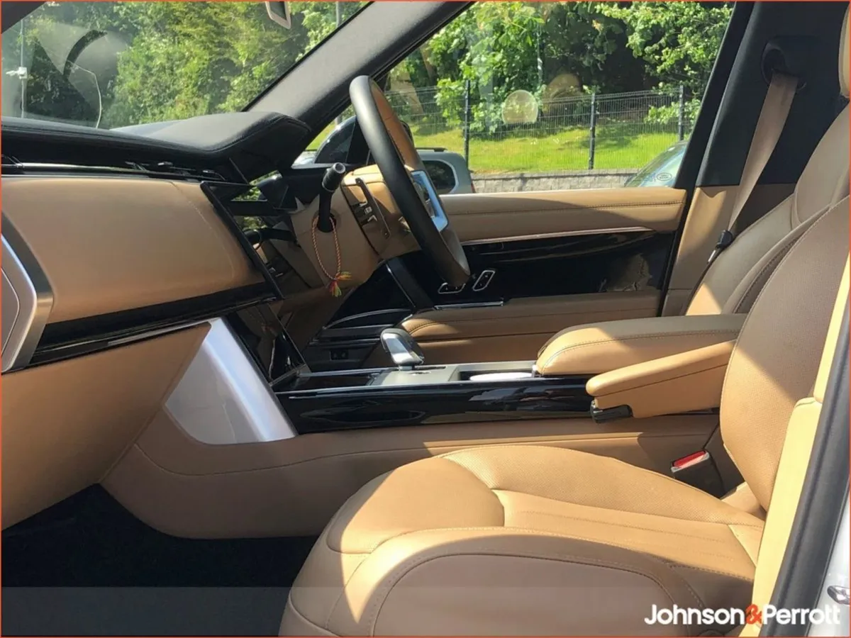 Land Rover Range Rover SWB 3.0 I6 Phev SE - Image 3