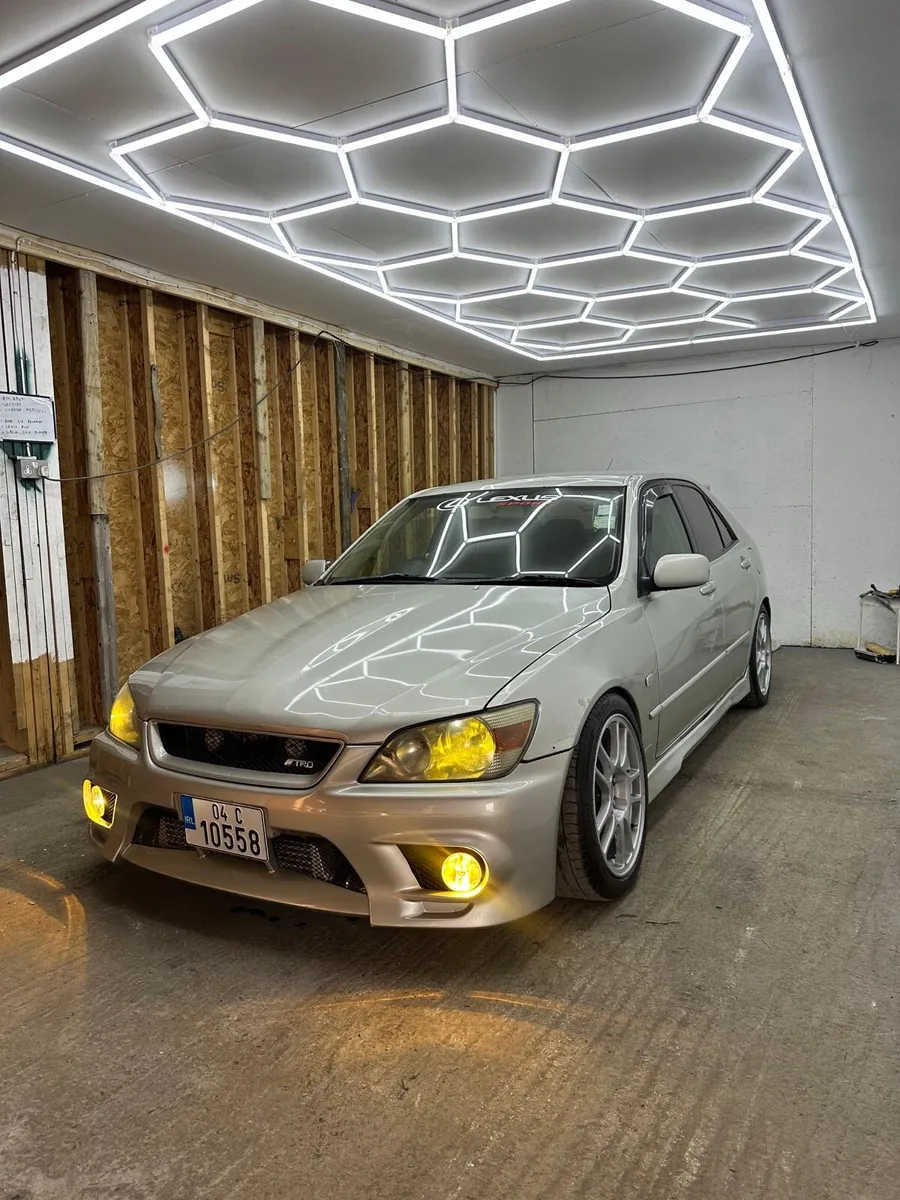 Lexus is 200 turbo - Image 1