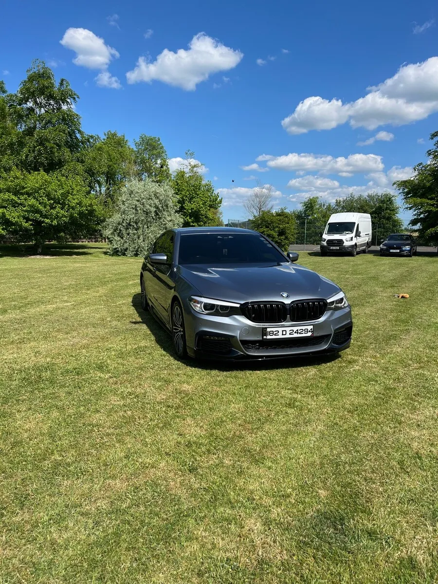 BMW 530e M sport 252bhp *low mileage* - Image 2