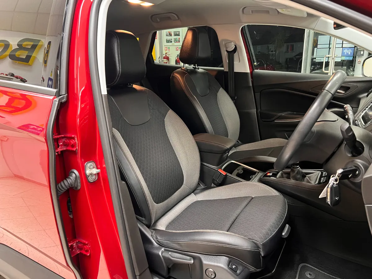 Tiny Kms High Spec SRi 1.5 Diesel Superb Value **F - Image 3