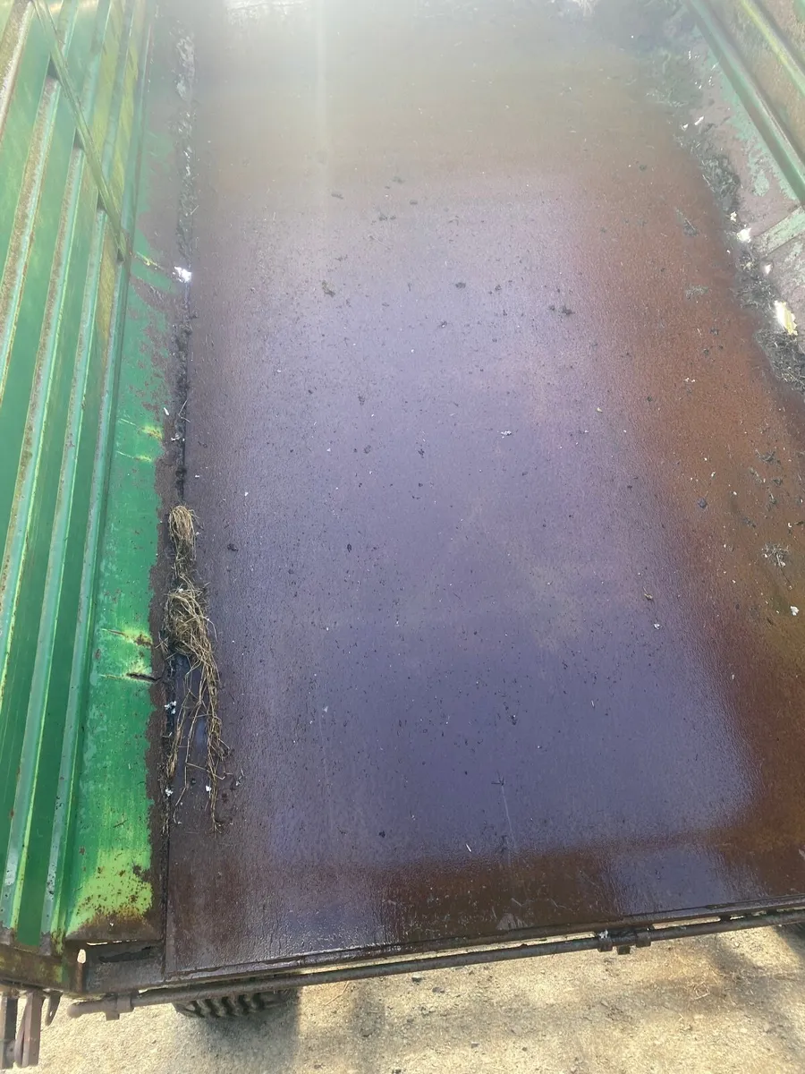 Fraser silage trailer No Vat - Image 3