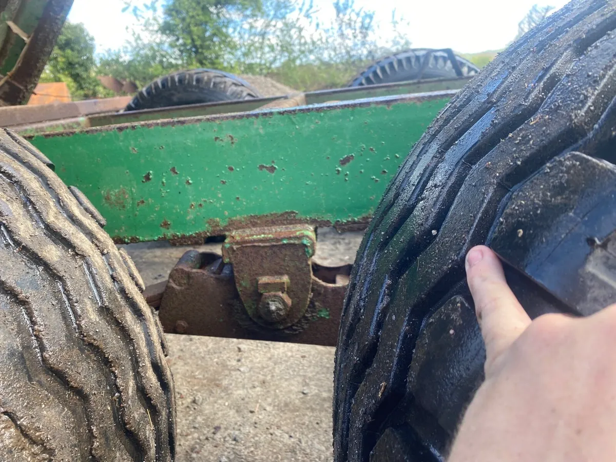 Fraser silage trailer No Vat - Image 4