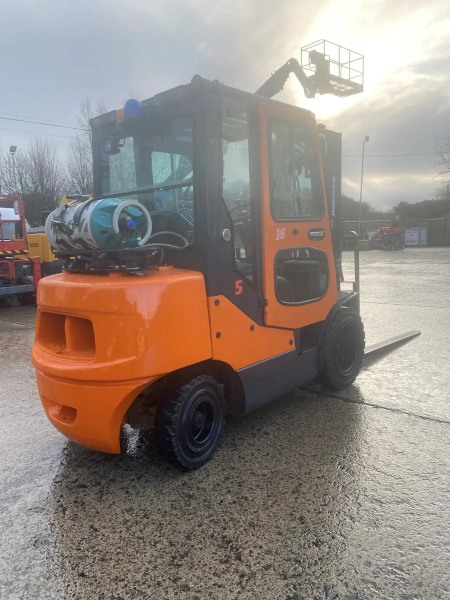 2017 DOOSAN G35C-5 3.5T GAS FORKLIFT - Image 3