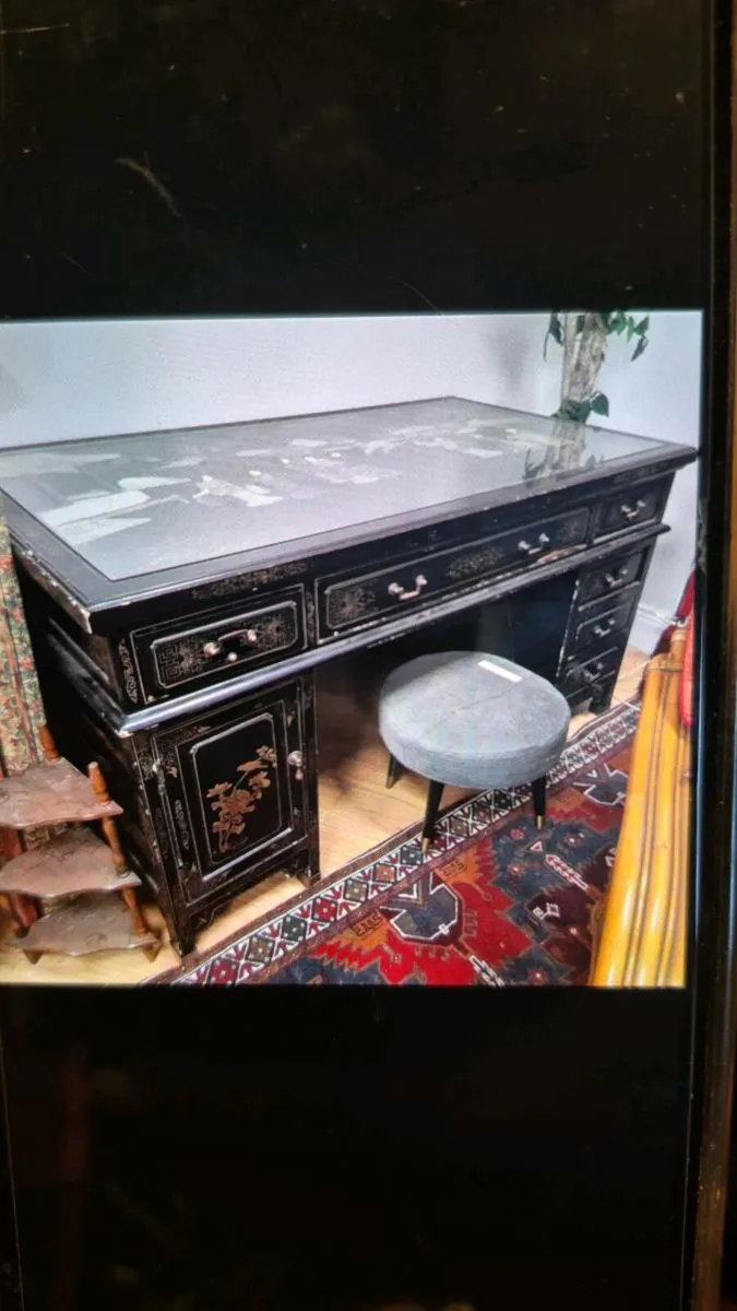 Chinese black lacqure desk with Jade inlay