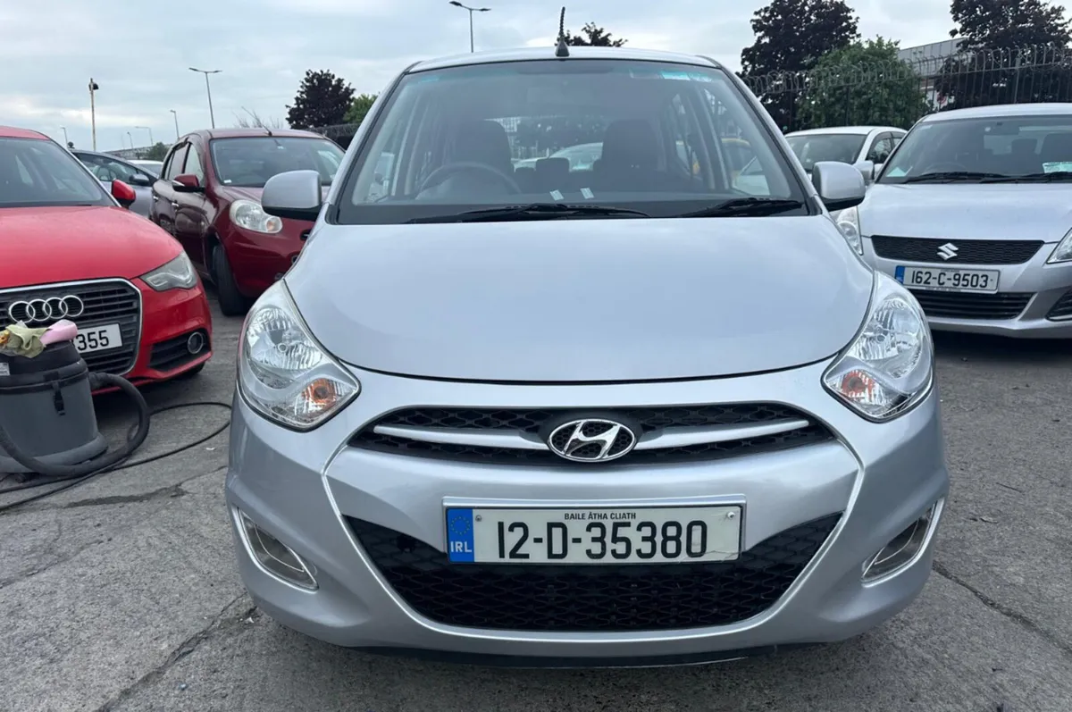 Hyundai i10 2012 Auto /57k km/New Nct/warranty - Image 2
