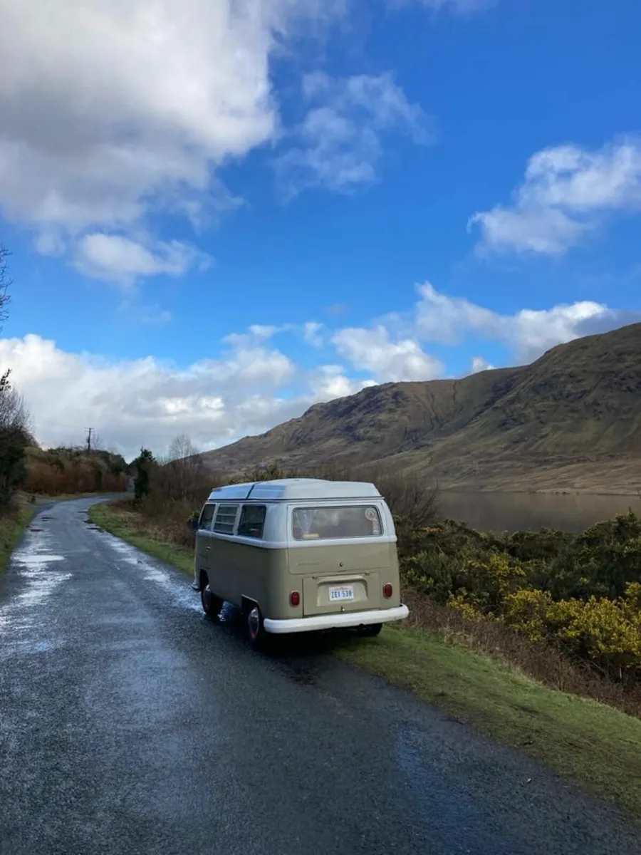 Bay window, VW camper van 1971 - Image 2
