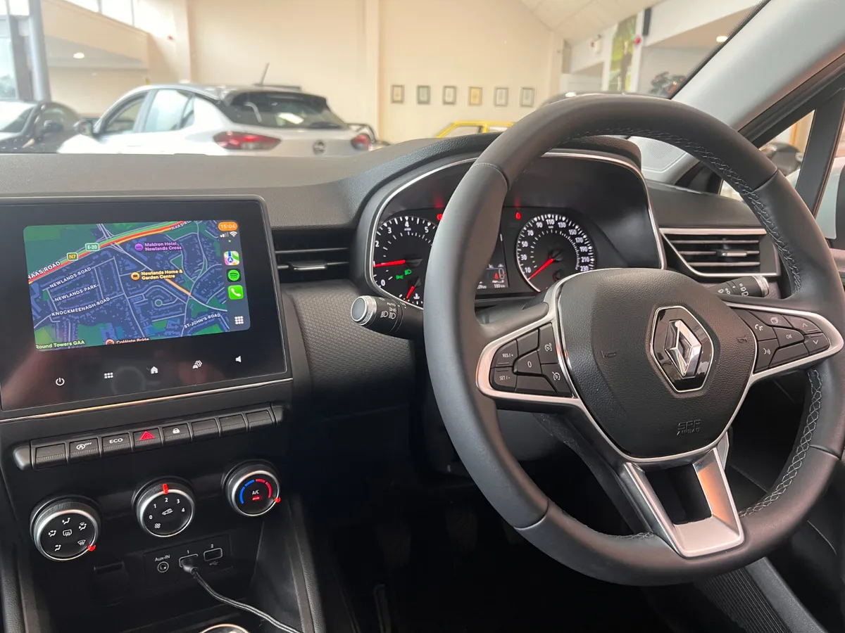 **ONLY 8,000Kms** DYNAMIQUE TCE 100 **One Owner/Ul - Image 3