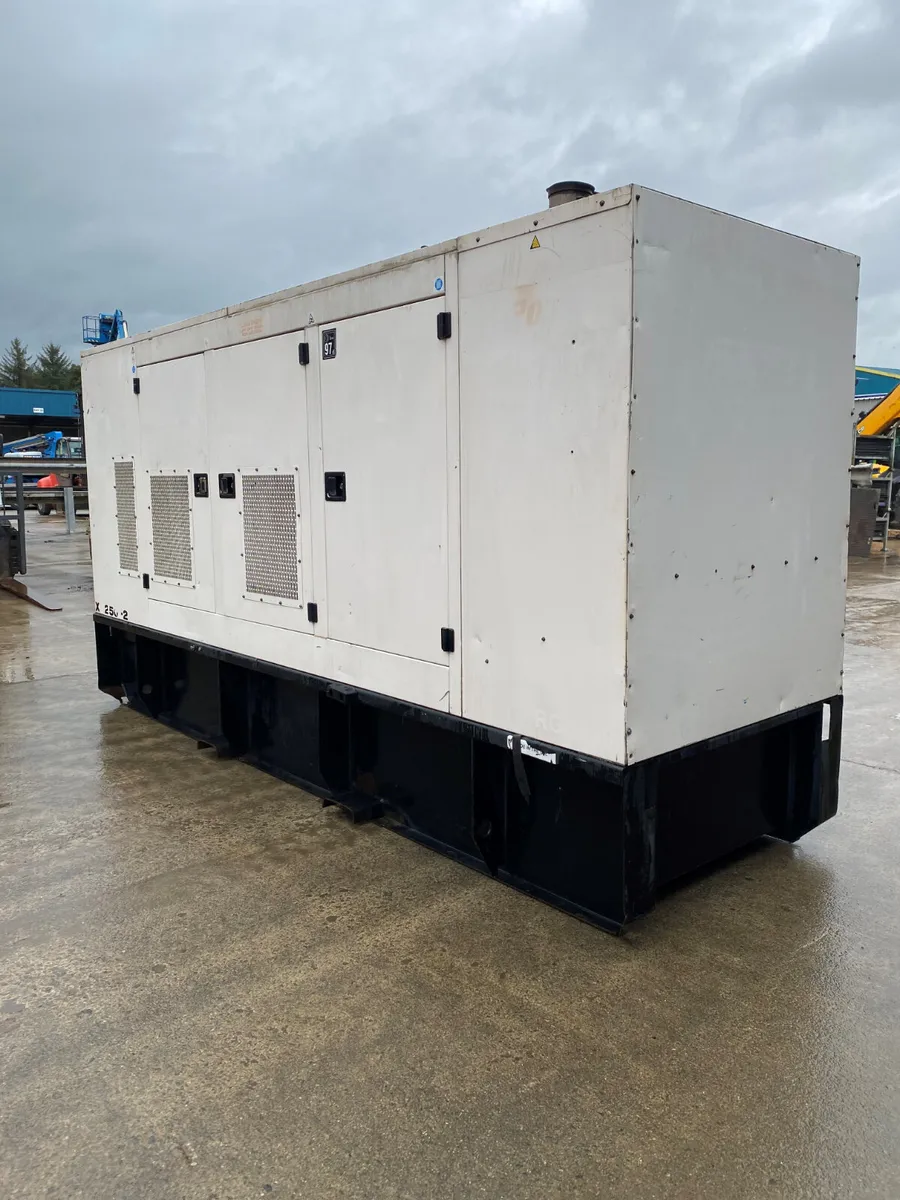 2010 FG WILSON XD250P2 250KVA SILENCED GENERATOR - Image 4