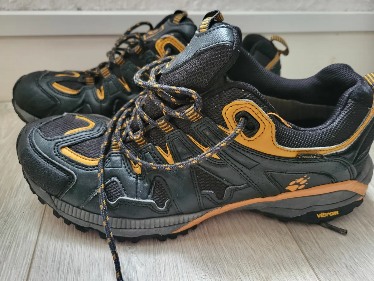 Jack Wolfskin Mens Walking Tracking shoes size 8 - Image 1