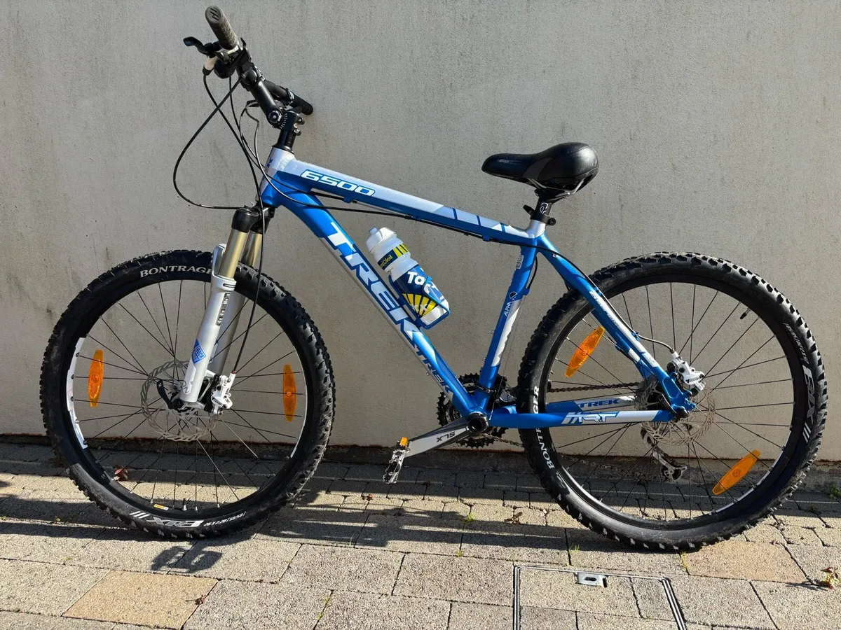 Trek 6500 Mountain Bike - Image 1