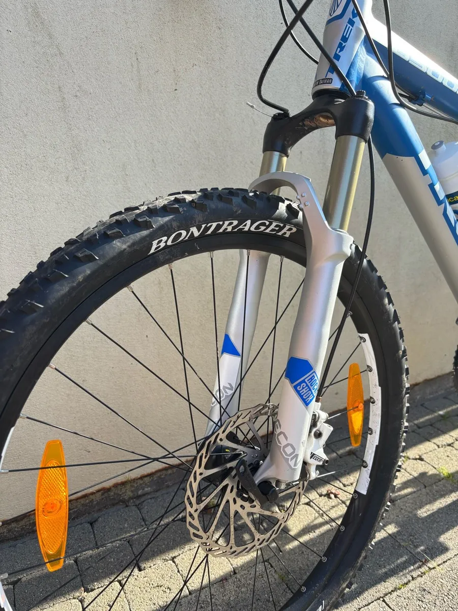 Trek 6500 Mountain Bike - Image 2