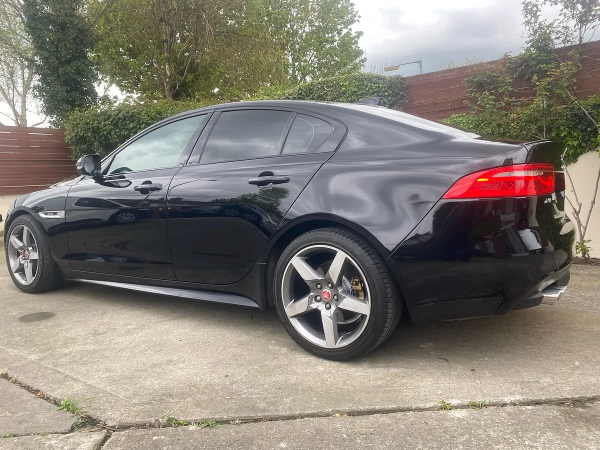 Jaguar XE 2.0d R sport 180 manual - Image 4