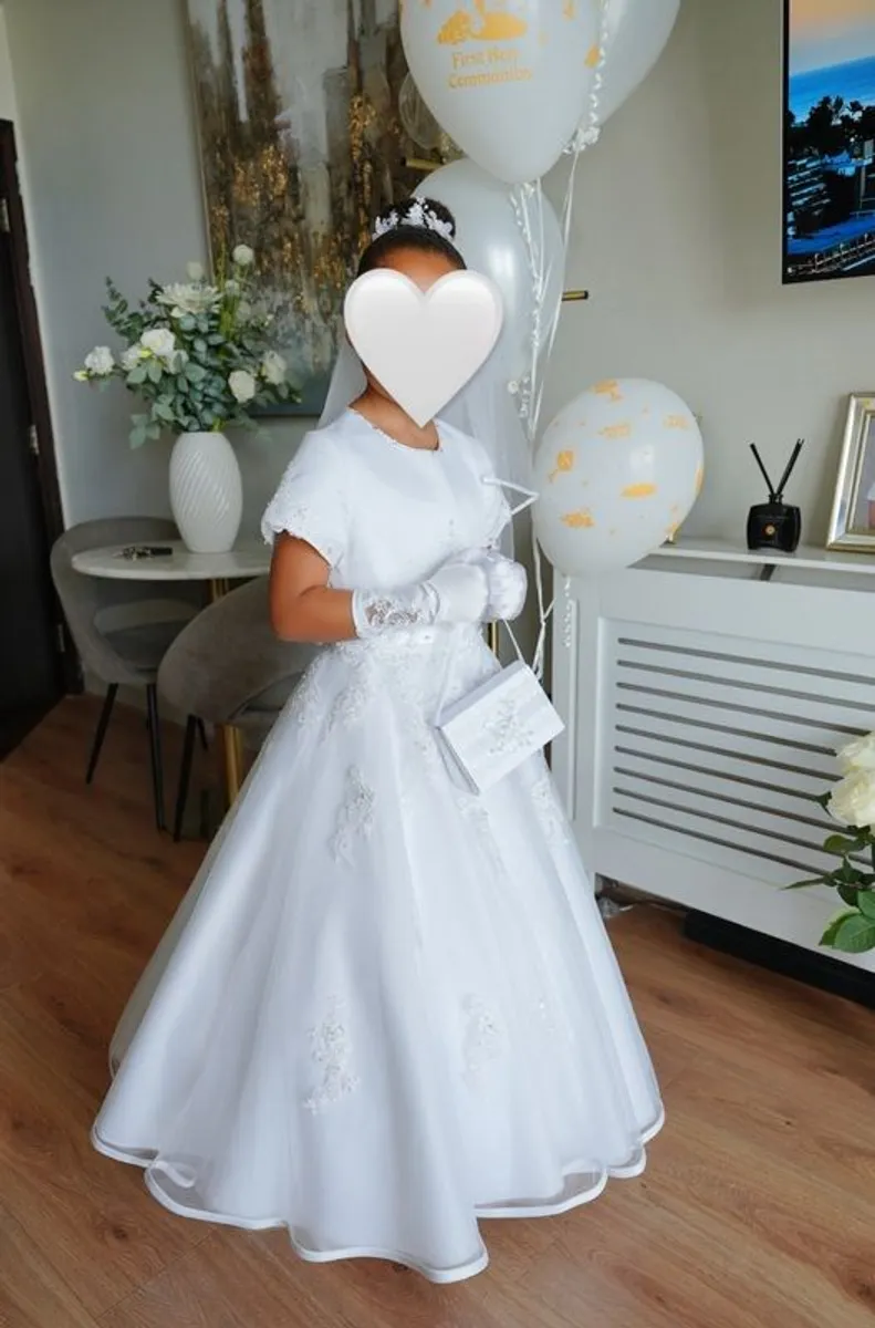 Communion dress - Image 2