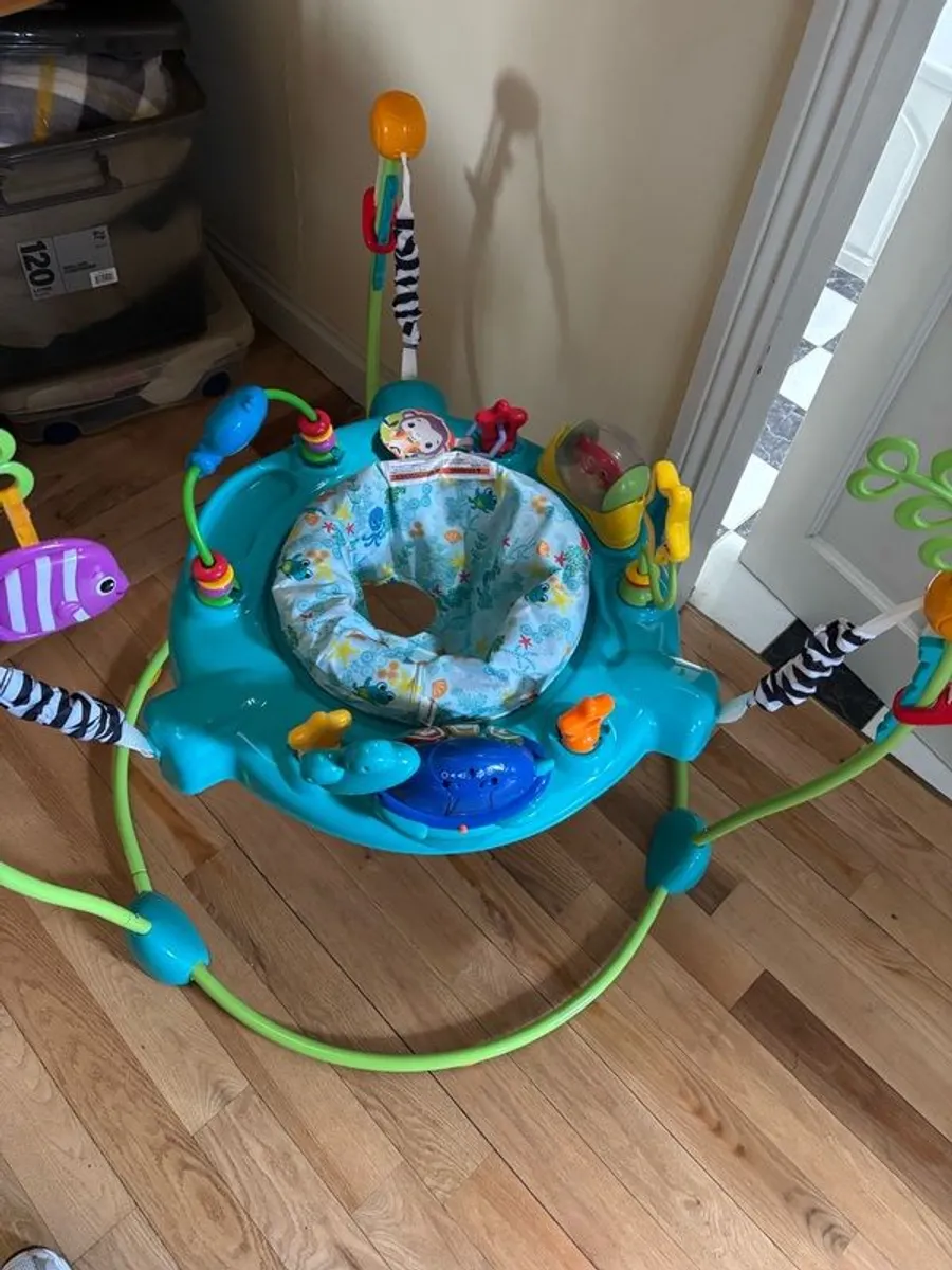 Baby Einstein Curiosity Cove 2-in-1 Activity Baby Jumper - Image 2