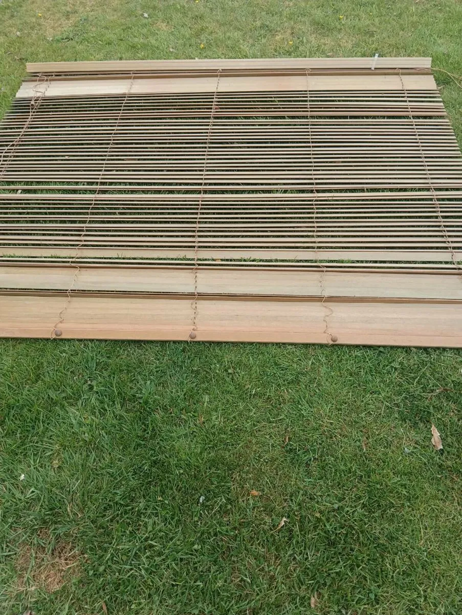 2 timber blinds 5 ft 4./5ft 6.2 blinds - Image 2