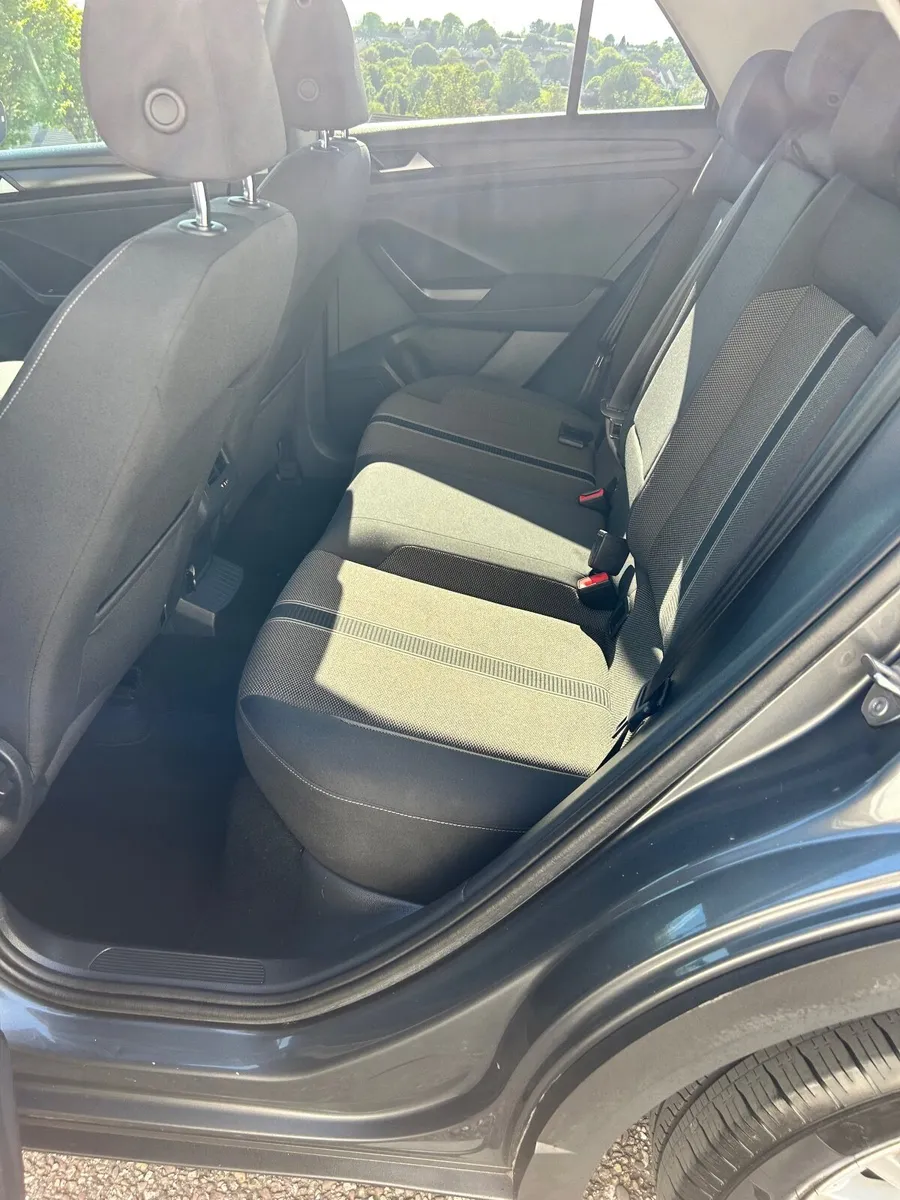 Volkswagen T-Roc 2019 - Image 4