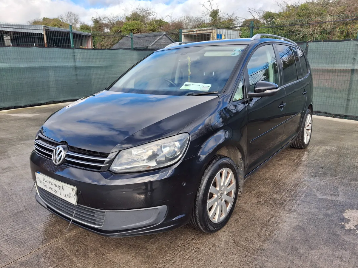 2012 Volkswagen Touran 1.6 TDI 7 seater - Image 3