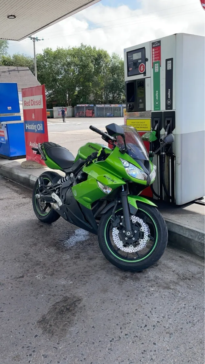 Kawasaki ER6F - Image 1