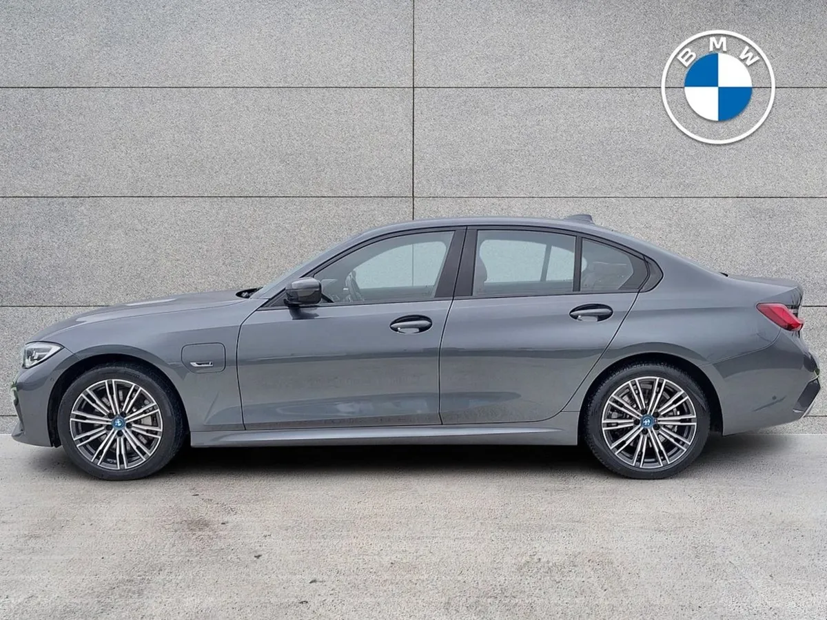 BMW 3 Series 330e M Sport Saloon - Image 4