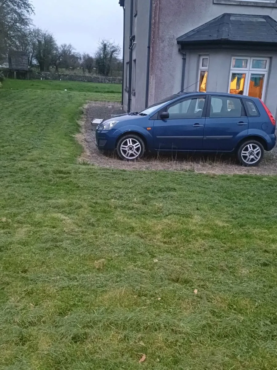 Ford fiesta - Image 4