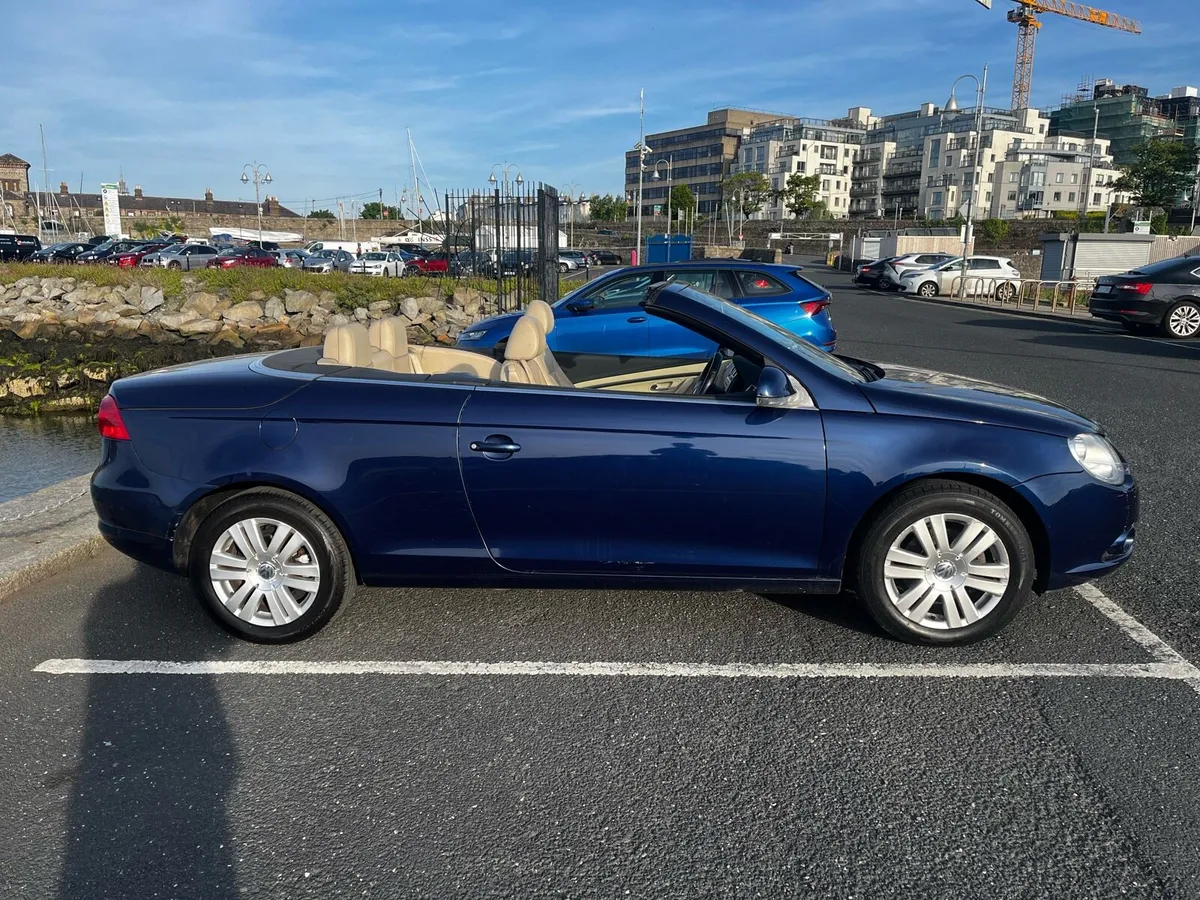 VW Eos Concertible - Image 2