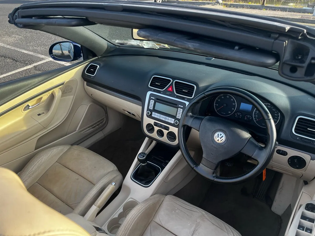 VW Eos Concertible - Image 3