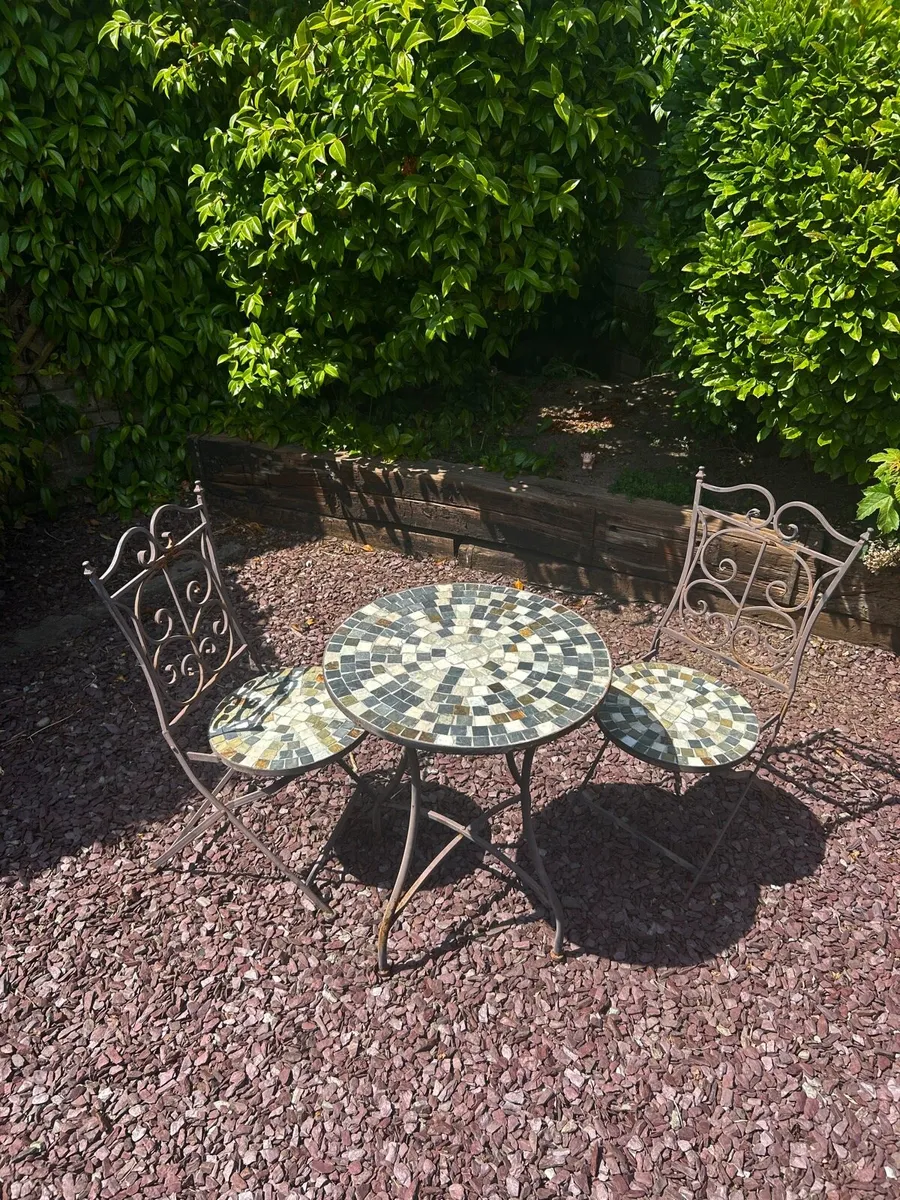 Garden bistro set - Image 1