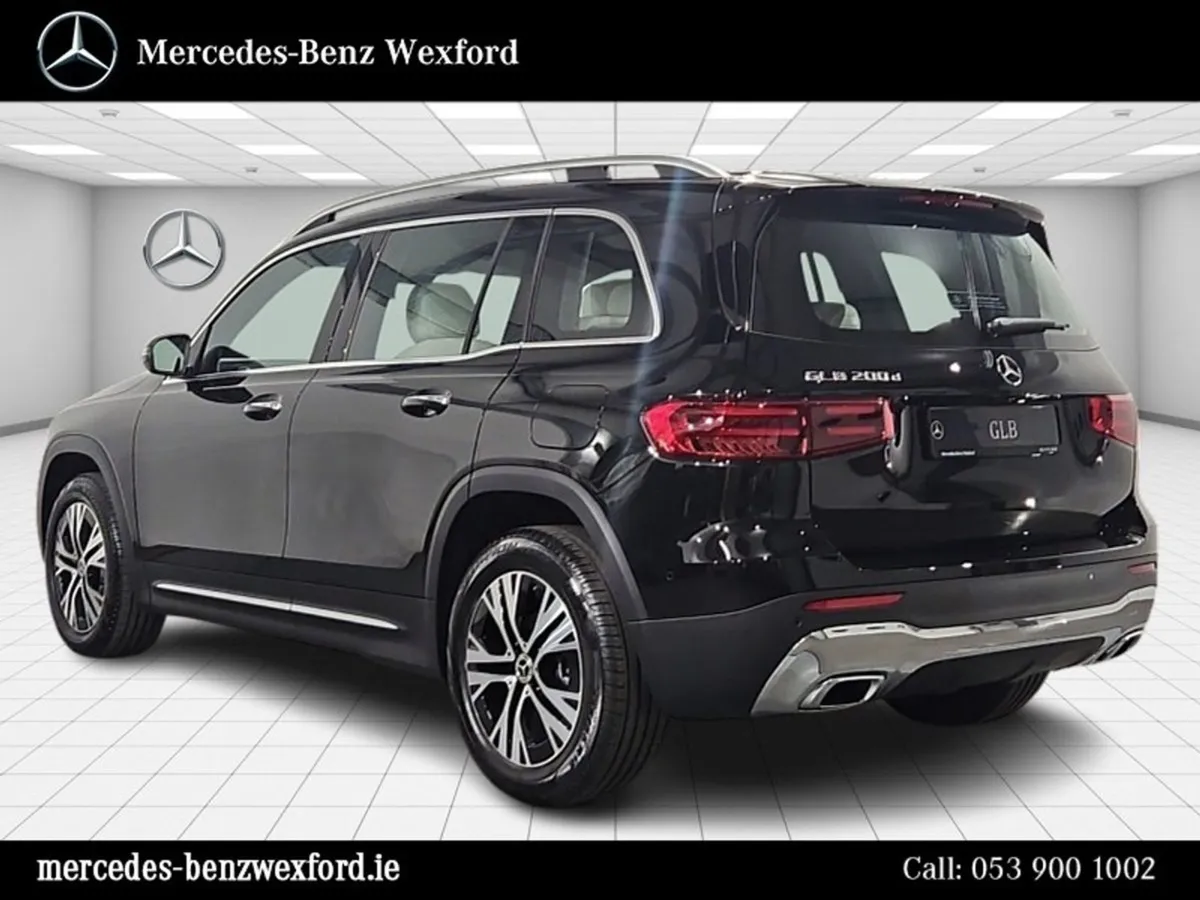 Mercedes-Benz GLB 200D - Progressive 5 Seats - Image 4