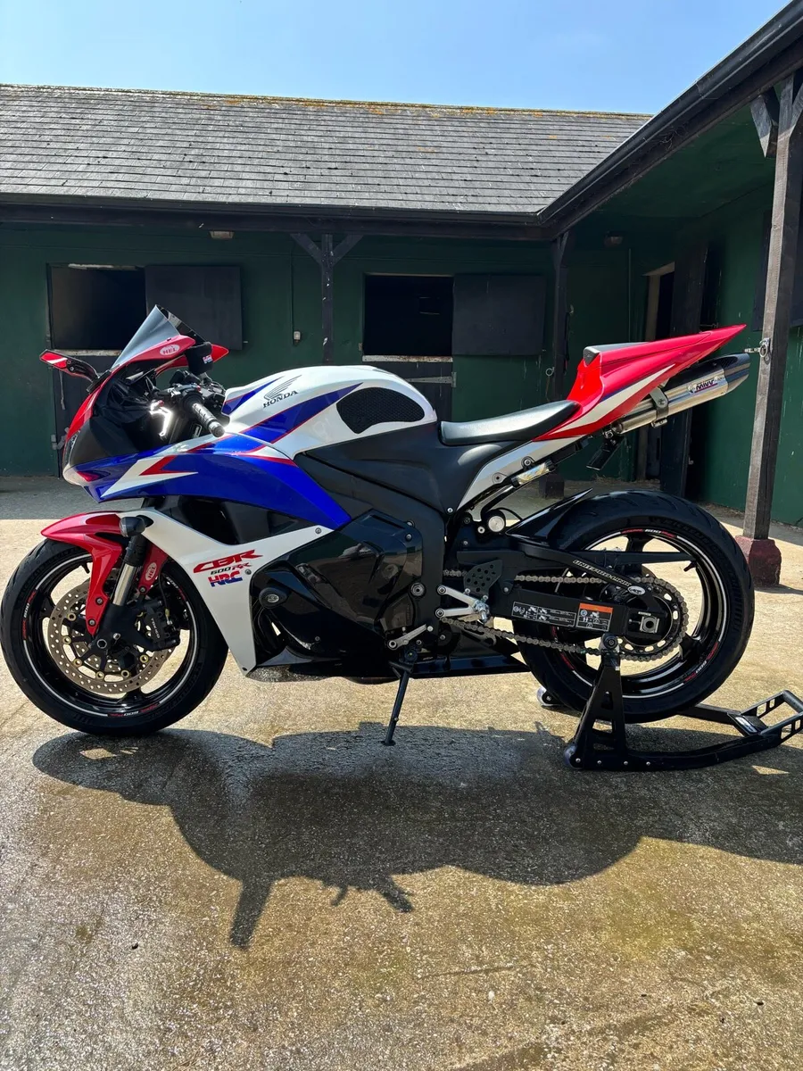 2010 Honda CBR600RR - Image 1