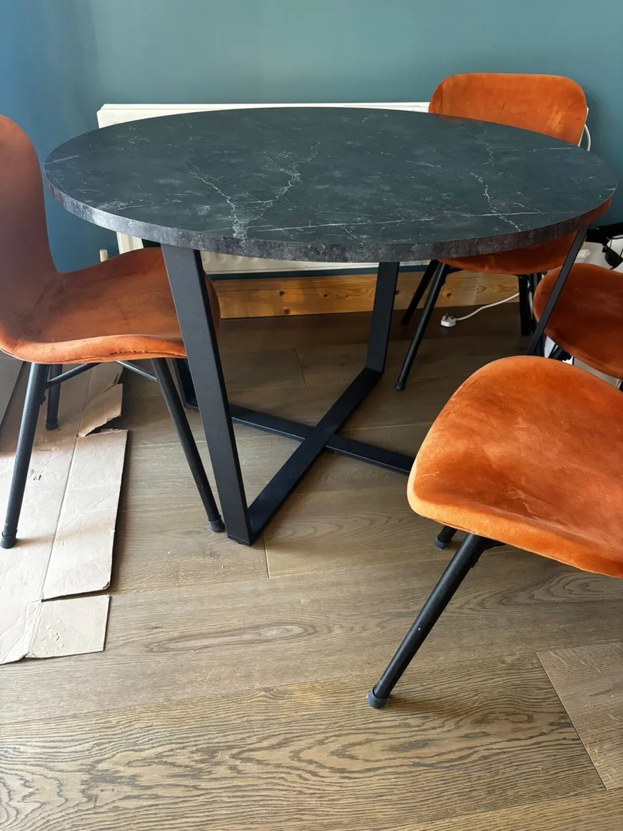 Dinning Table Set - Image 2