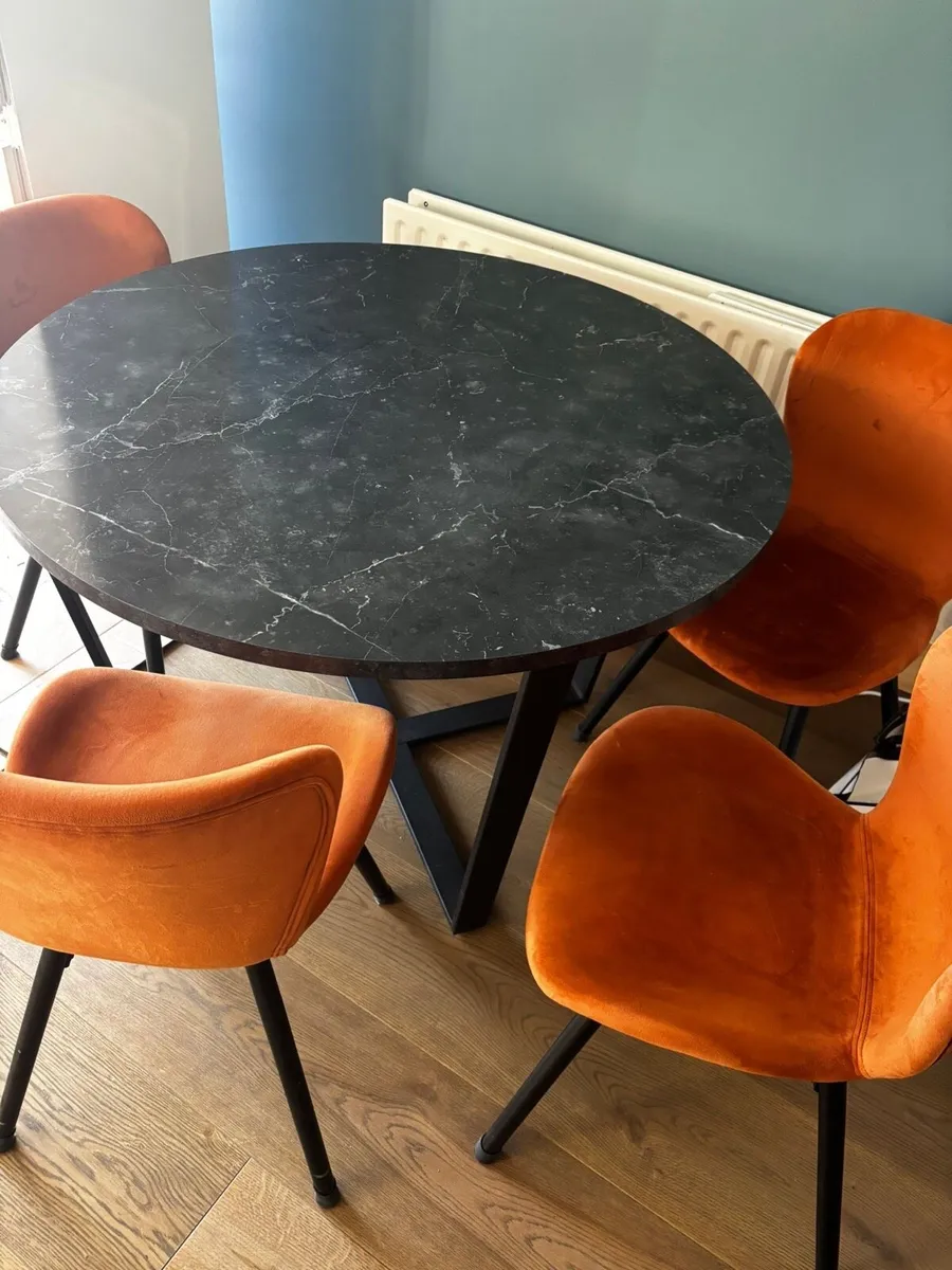 Dinning Table Set - Image 3