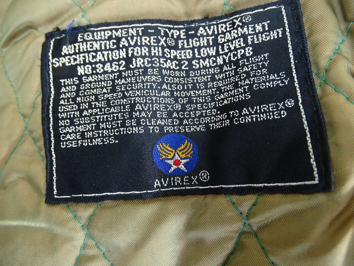 Avirex leather Jacket size L - Image 4